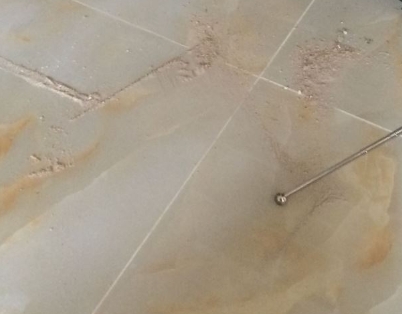 静安瓷砖空鼓维修公司分享粘合剂选择不当在瓷砖铺贴过程中可能导致以下问题